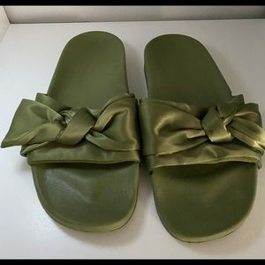 Errands to run… throw these on!